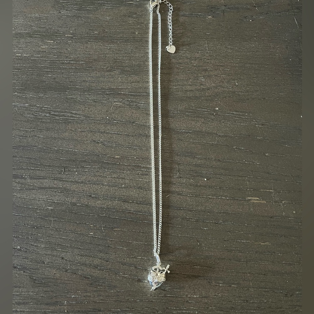 EVRY Jewels Silver Heart Necklace